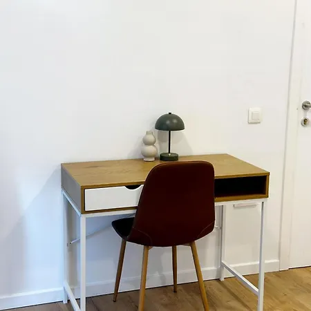 شقة 3br & 1lr 10 Min Walk To Centre With Free Wifi *