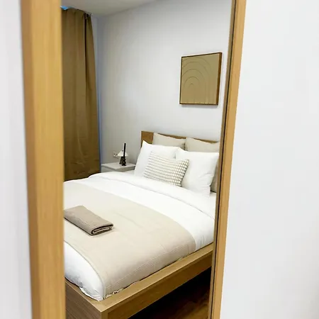 شقة 3br & 1lr 10 Min Walk To Centre With Free Wifi *