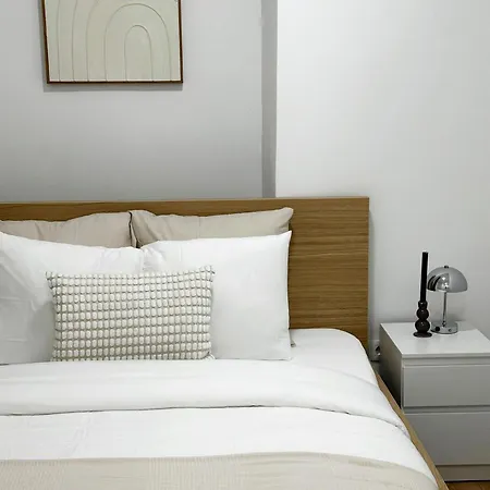 3br & 1lr 10 Min Walk To Centre With Free Wifi شقة *